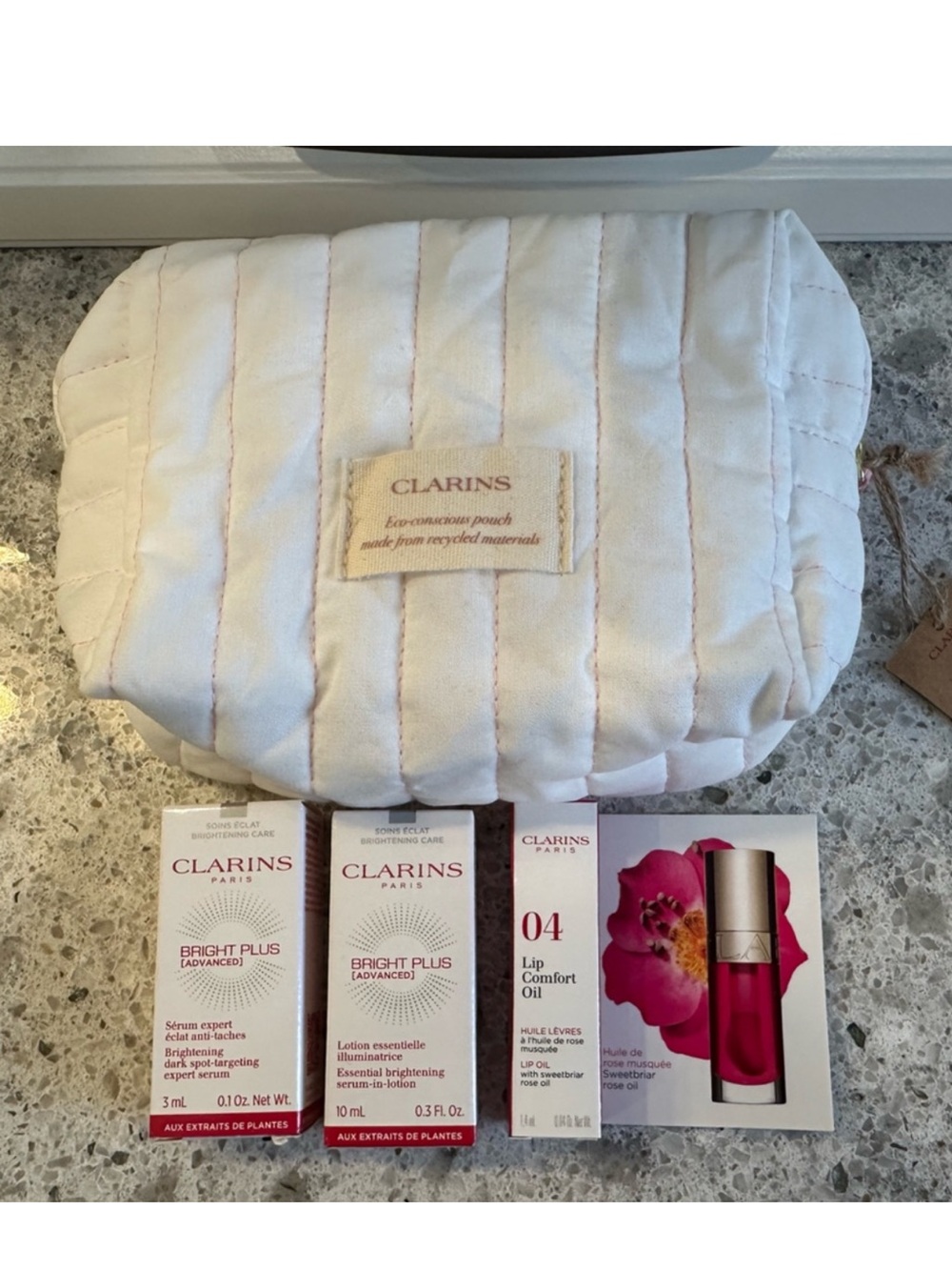 FREE w / purchase Clarins Bright Plus Set